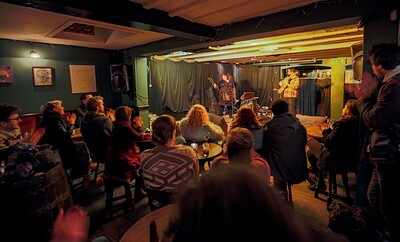 Golden Lion, Gloucester Road — Bristol nightclub